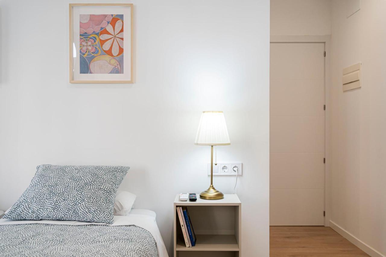 Room Plaza Espana Madrid Extérieur photo